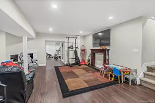 6 Fox Hunt Ct, Huntington, NY 11743 - Photo 26