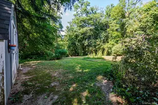 237 Oakwood Rd, Huntington, NY 11743 - Photo 28