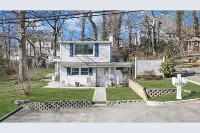 7 Yucca Road #Lower, Rocky Point, NY 11778 - Photo 2