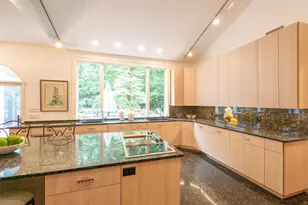 9 Swan Pl, Nissequogue, NY 11780 - Photo 18