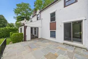 75 Lord Kitchener Rd, New Rochelle, NY 10804 - Photo 16