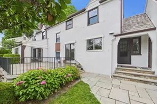 75 Lord Kitchener Rd, New Rochelle, NY 10804 - Photo 14