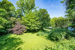 90 E Broadway, Roslyn, NY 11576 - Photo 20