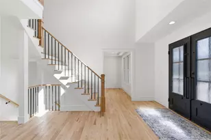 12 School House Ln, Syosset, NY 11791 - Photo 2