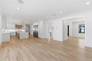 12 School House Ln, Syosset, NY 11791 - Photo 8