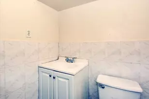 35-44 104th St, Corona, NY 11368 - Photo 18