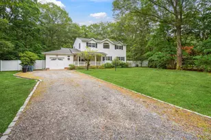 163 Miller Place Rd, Miller Place, NY 11764 - Photo 4