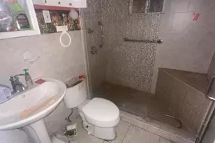 190 Burlington Ave, Deer Park, NY 11729 - Photo 18