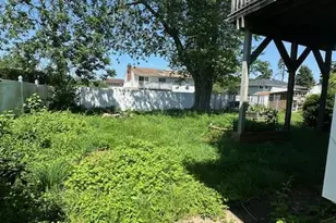 190 Burlington Ave, Deer Park, NY 11729 - Photo 6