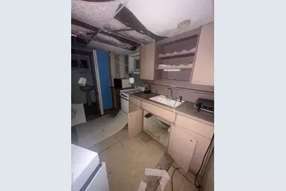 190 Burlington Avenue, Deer Park, NY 11729 - Photo 16