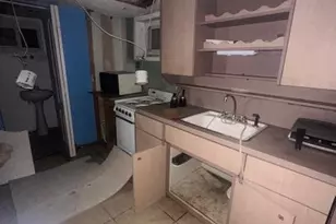 190 Burlington Ave, Deer Park, NY 11729 - Photo 16