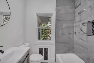 643 Deer Park Avenue, Babylon, NY 11702 - Photo 26