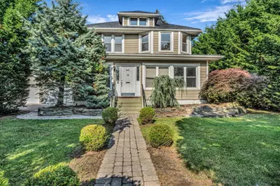 643 Deer Park Avenue, Babylon, NY 11702 - Photo 2