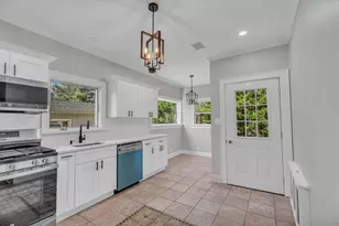 643 Deer Park Ave, Babylon, NY 11702 - Photo 6