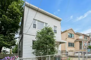 13-19 126th St, College Point, NY 11356 - Photo 2