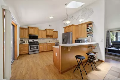 49 Raker Road, Poughkeepsie, NY 12603 - Photo 4