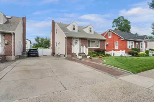 2334 Belmont Ave, Elmont, NY 11003 - Photo 2