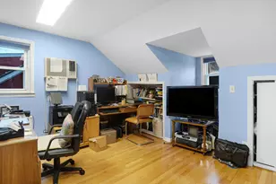 2334 Belmont Ave, Elmont, NY 11003 - Photo 14