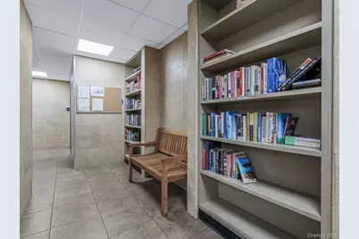 42-30 Douglaston Parkway #3L, Douglaston, NY 11363 - Photo 8