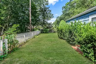 9 Private Rd, Medford, NY 11763 - Photo 4