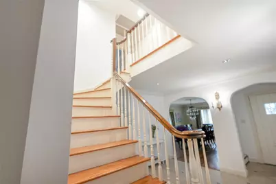 20 Sussex Road, Great Neck, NY 11020 - Photo 26