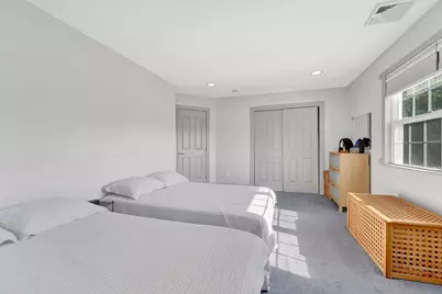 97 Burnham Avenue, Roslyn Heights, NY 11577 - Photo 12