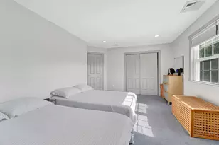 97 Burnham Ave, Roslyn Heights, NY 11577 - Photo 12