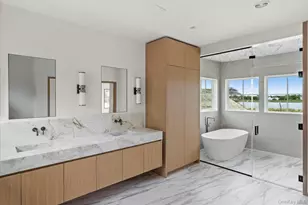 551 Main St, Quiogue, NY 11978 - Photo 30