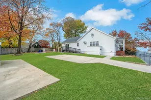 107E Edgewater Park, Bronx, NY 10465 - Photo 24