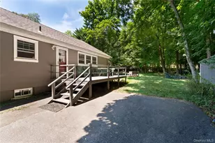 11 Quaker Path, Stony Brook, NY 11790 - Photo 24