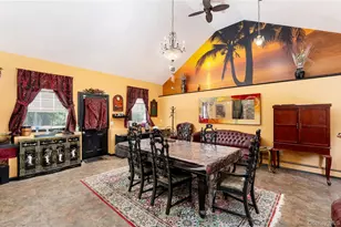 11 Quaker Path, Stony Brook, NY 11790 - Photo 10