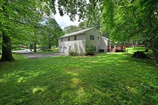 17 E Stemmer Ln, Suffern, NY 10901 - Photo 4