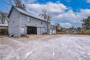 25 Shore Ln, Bay Shore, NY 11706 - Photo 18