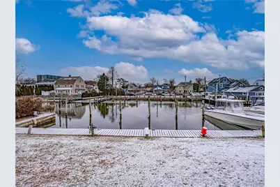 25 Shore Lane, Bay Shore, NY 11706 - Photo 20