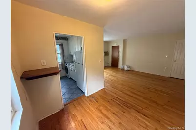 57-03 Marathon Parkway #250 (Lower), Little Neck, NY 11362 - Photo 10