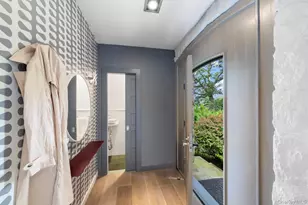 800 W 231st St, Bronx, NY 10463 - Photo 8