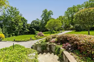 31 Colonial Rd, White Plains, NY 10605 - Photo 20