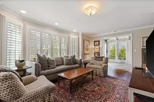 31 Colonial Rd, White Plains, NY 10605 - Photo 10