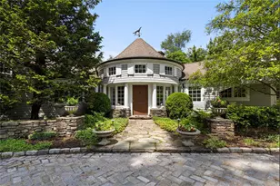 51 Park Rd, Scarsdale, NY 10583 - Photo 2