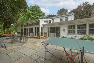 23 Pettit Dr, Dix Hills, NY 11746 - Photo 34