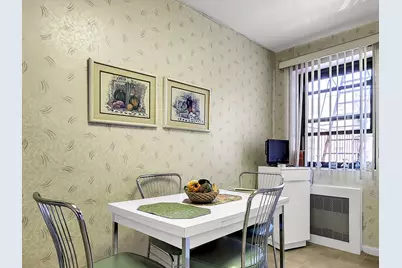 140-21 31st Road #4A, Flushing, NY 11354 - Photo 4