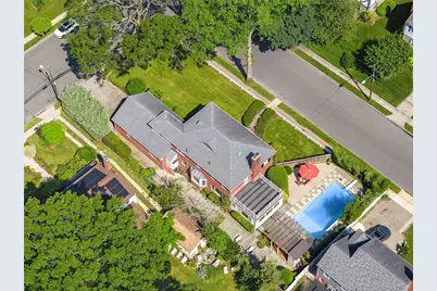 107 California Avenue, Freeport, NY 11520 - Photo 6