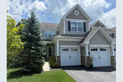 18 Pritchard Court, Fishkill, NY 12524 - Photo 1