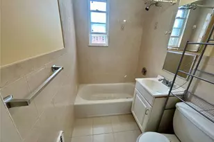 75-22 255th St, Glen Oaks, NY 11004 - Photo 8