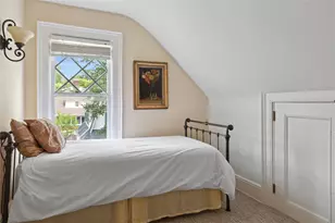 28 Shore Rd, Douglaston, NY 11363 - Photo 16