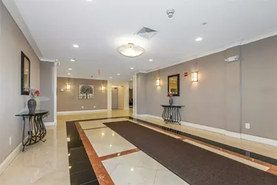 1 Portico Court #200, Great Neck, NY 11021 - Photo 4