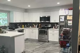 226 14th Ave, West Babylon, NY 11704 - Photo 4