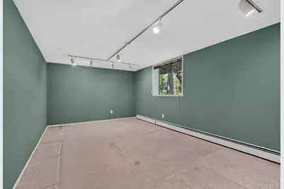 98 Wildwood Circle, Bloomingburg, NY 12721 - Photo 34