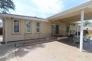 148 Spruce St, Lindenhurst, NY 11757 - Photo 18