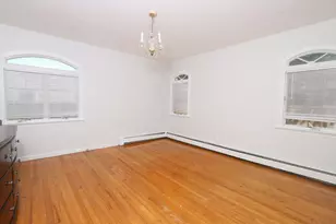 148 Spruce St, Lindenhurst, NY 11757 - Photo 8